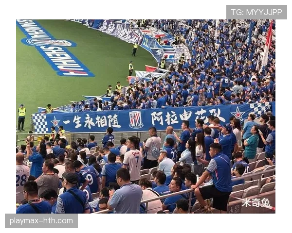 上海申花主场迎八万球迷观战，豪华阵容点燃激情赛场